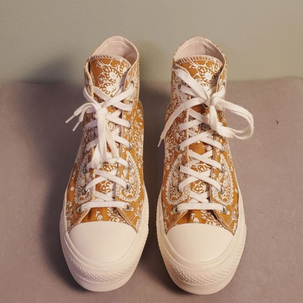 Converse CTAS Fall Florals Wheat Platform Sneakers Wm Size 9 Cottagecore